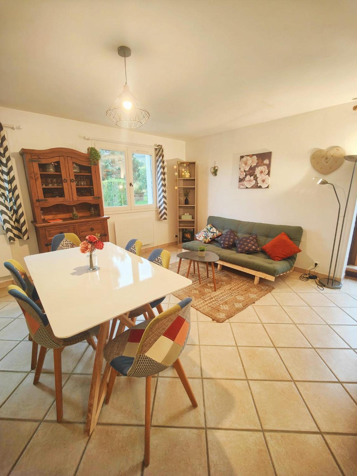 Gite Entre Beaujolais & Maconnais La Chapelle-de-Guinchay Ngoại thất bức ảnh